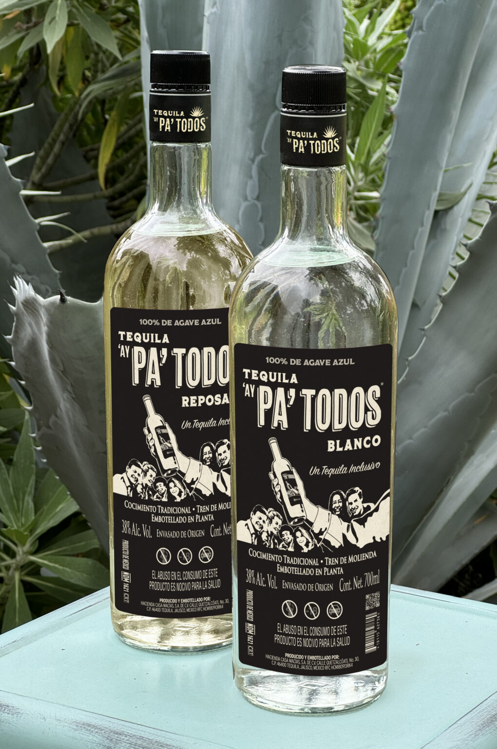 Pa Todos group mockup Intl copy